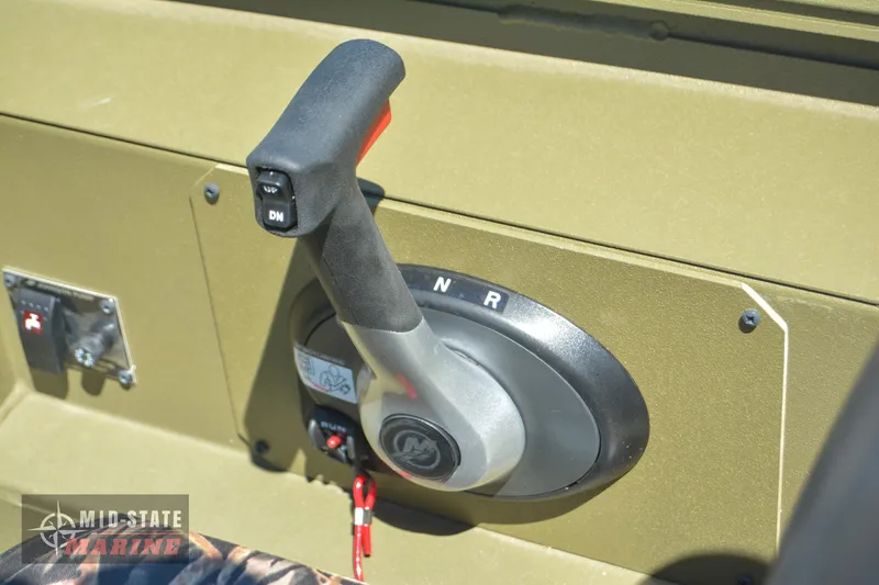 Slide: The Image of Close-up of 2024 Lowe Outlet 20 boat throttle control. - 25