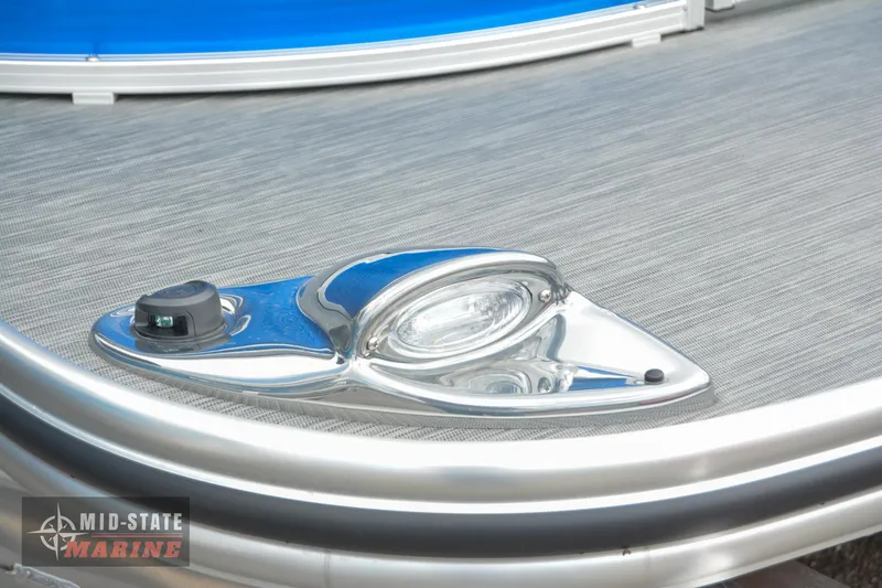 Slide: The Image of 2024 Lowe Ultra 200 Cruise boat deck with navigation light. - 10