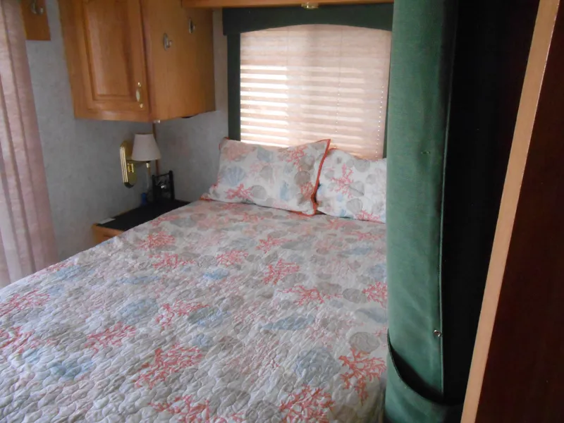 Slide: The Image of Myacht 1343 2005 - 5