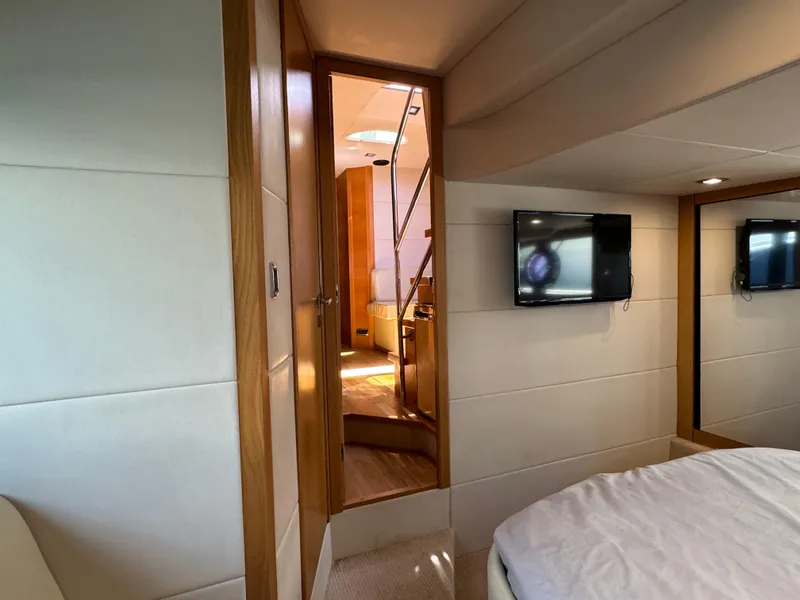 Slide: The Image of Sunseeker Portofino 48 2013 - 28