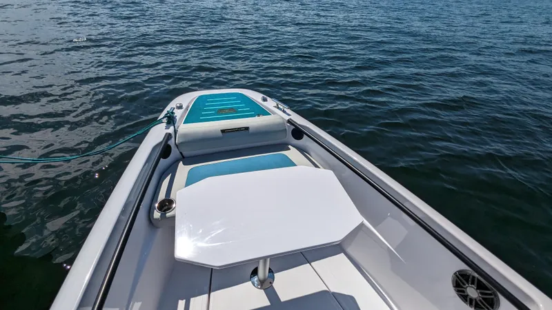 Slide: The Image of Axopar 22 Spyder 2022 - 13