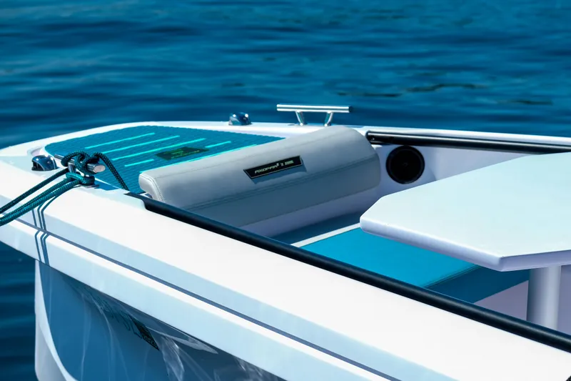 Slide: The Image of Axopar 22 Spyder 2022 - 3