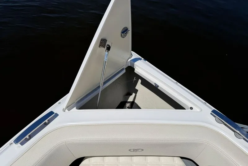 Slide: The Image of Cobalt Boats R3 2020 - 2