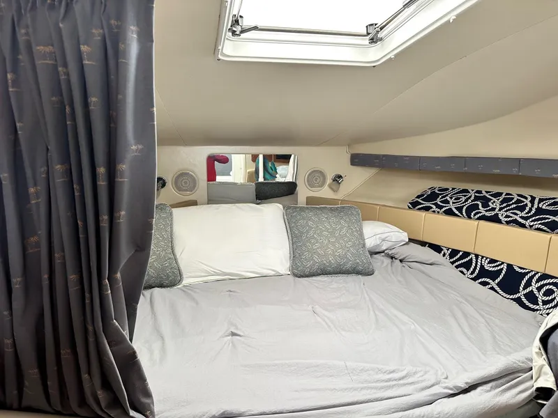 Slide: The Image of Wellcraft 330 Coastal 2004 - 11