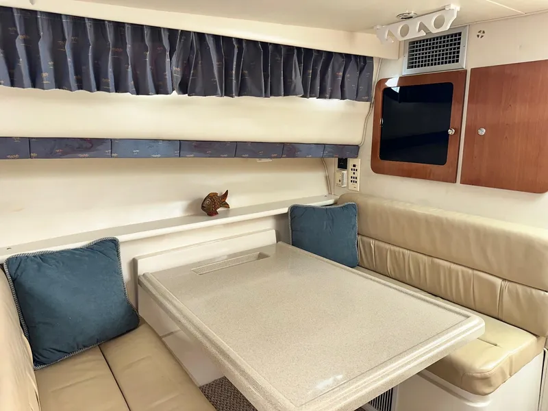 Slide: The Image of Wellcraft 330 Coastal 2004 - 18