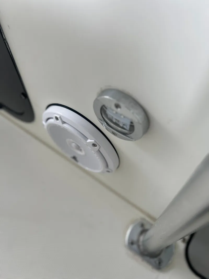 Slide: The Image of Close-up of Hydra-Sports 2400 CC Vector 2000 boat interior components. - 42