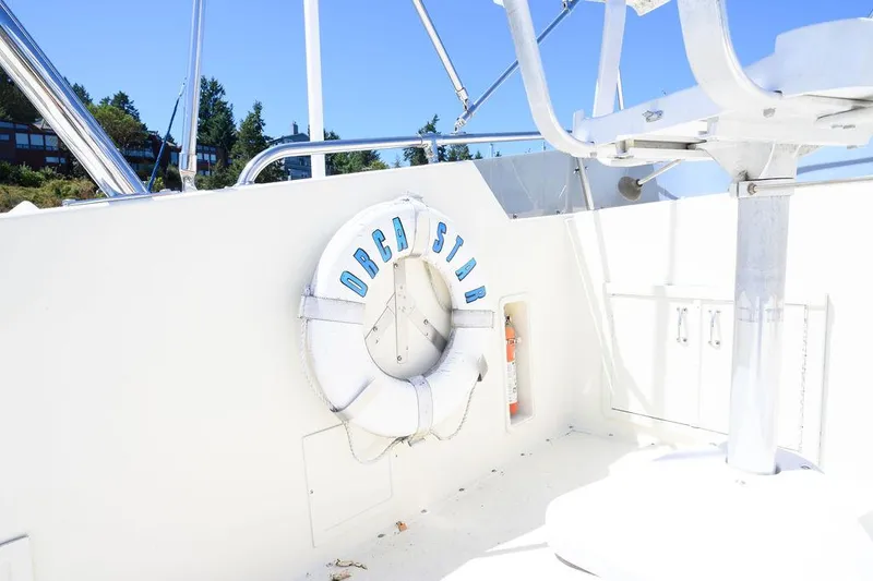 Slide: The Image of Hatteras 72 Flush Deck Cockpit Motor Yacht 1987 - 110