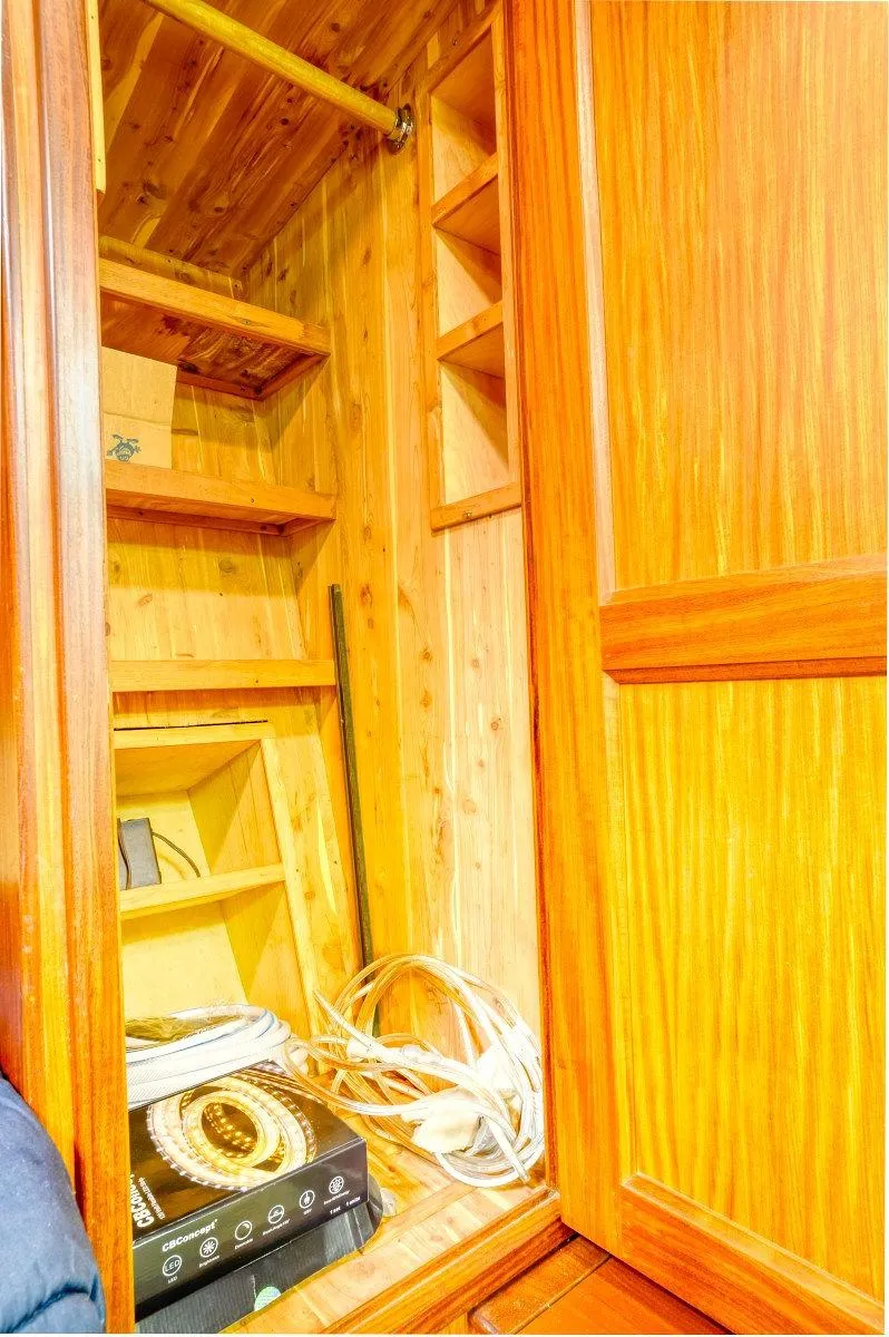 Slide: The Image of Hatteras 72 Flush Deck Cockpit Motor Yacht 1987 - 63