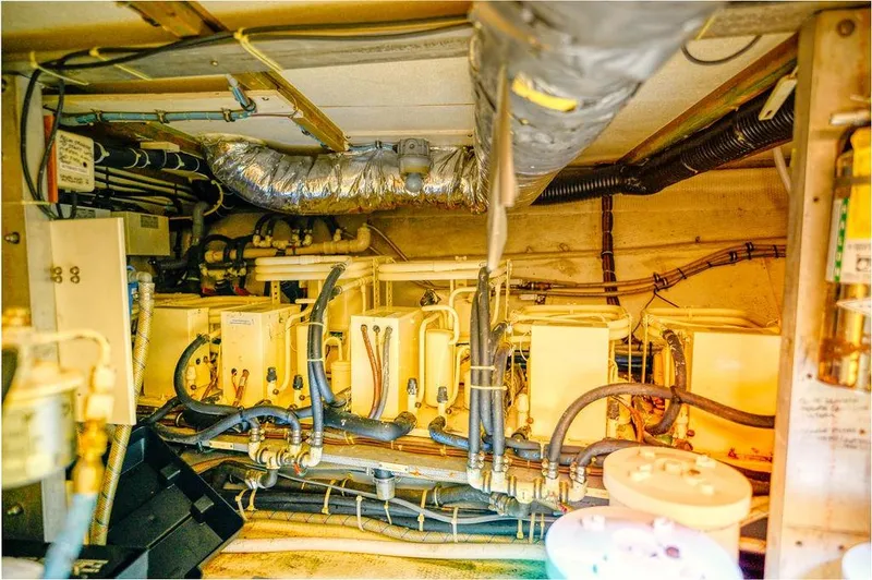 Slide: The Image of Hatteras 72 Flush Deck Cockpit Motor Yacht 1987 - 64