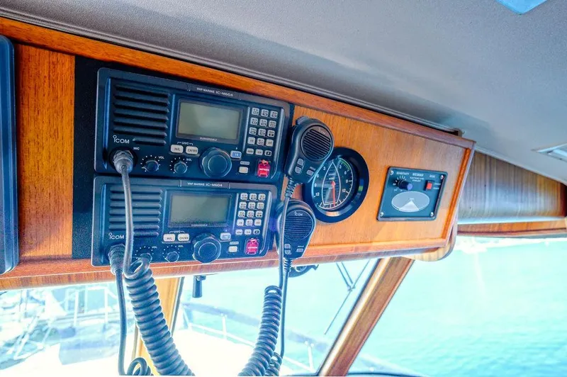 Slide: The Image of Hatteras 72 Flush Deck Cockpit Motor Yacht 1987 - 74