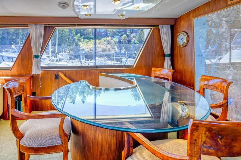 Slide: The Image of Hatteras 72 Flush Deck Cockpit Motor Yacht 1987 - 84