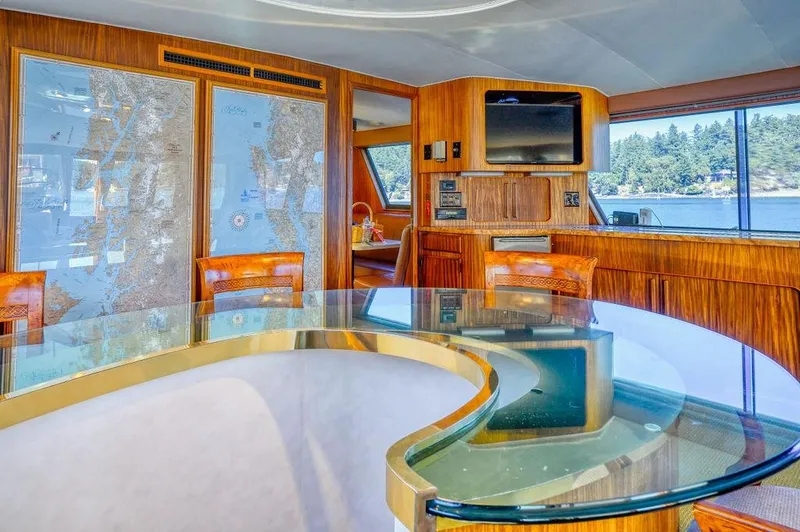 Slide: The Image of Hatteras 72 Flush Deck Cockpit Motor Yacht 1987 - 85