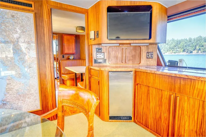 Slide: The Image of Hatteras 72 Flush Deck Cockpit Motor Yacht 1987 - 90