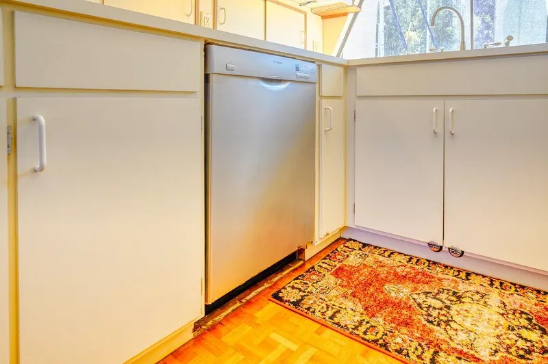 Slide: The Image of Hatteras 72 Flush Deck Cockpit Motor Yacht 1987 - 98