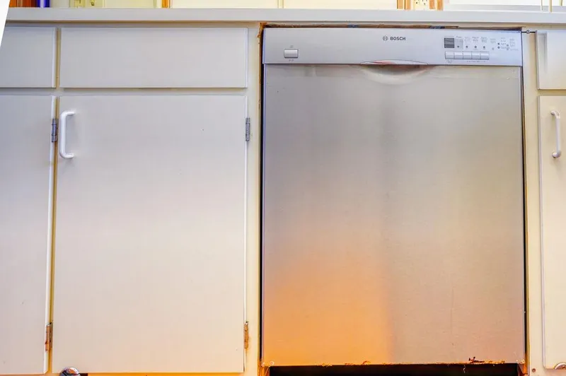 Slide: The Image of Hatteras 72 Flush Deck Cockpit Motor Yacht 1987 - 99