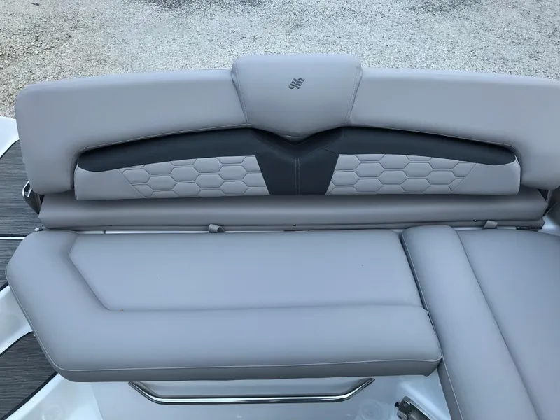 Slide: The Image of 2025 Four Winns HD3 boat with luxurious gray seating. - 5