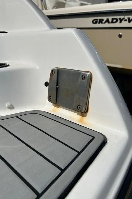 Slide: The Image of Close-up of 2016 Yamaha AR240 boat's deck with metal plate. - 8