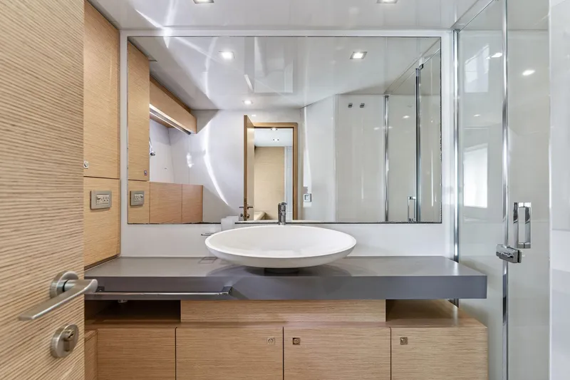 Slide: The Image of Ferretti Yachts 690 2015 - 64