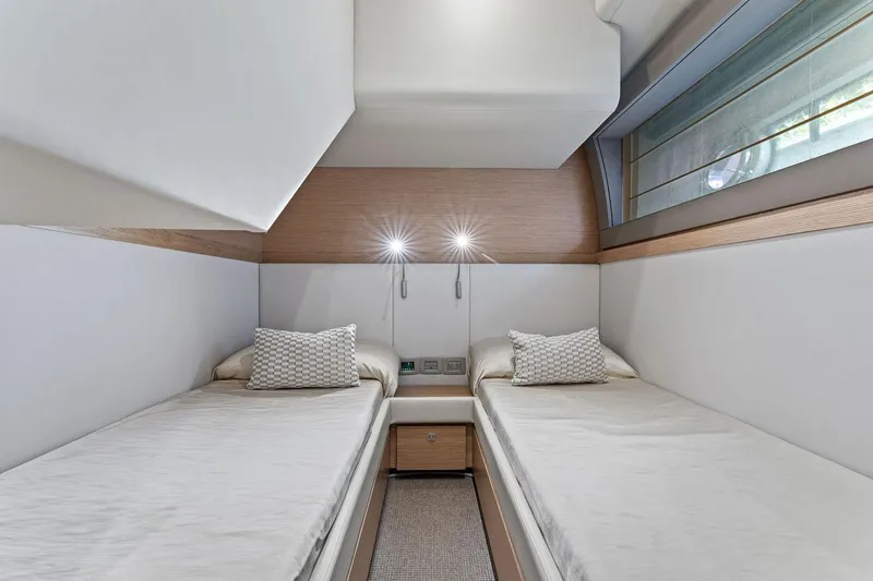 Slide: The Image of Ferretti Yachts 690 2015 - 76