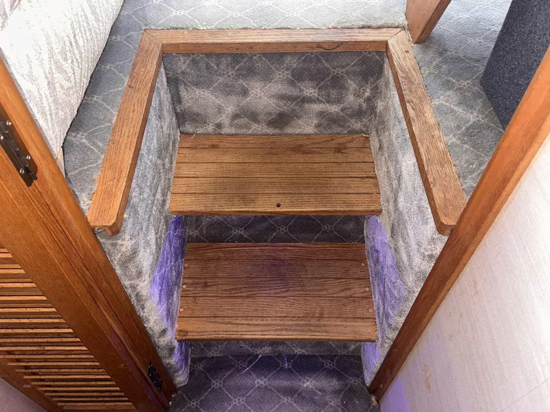 Slide: The Image of Silverton 40 Double Cabin 1987 - 50