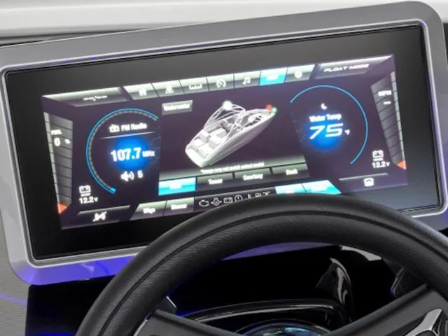 Slide: The Image of Close-up of the 2024 Yamaha Boats 255XD hull and hardware. - 6