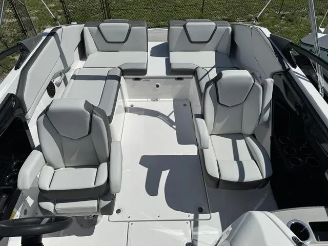 Slide: The Image of Yamaha SX250 2024 - 16