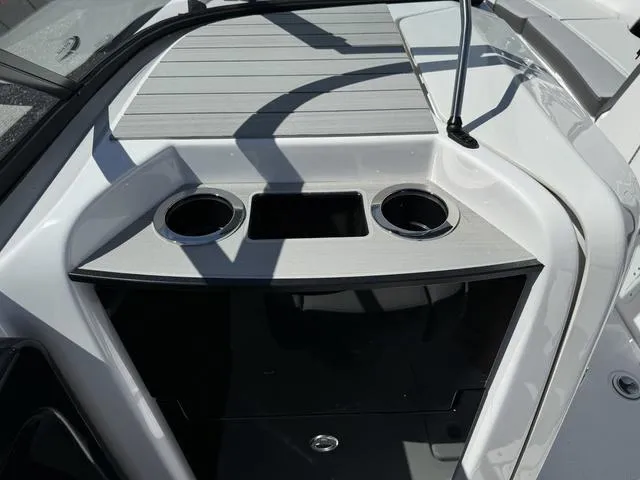 Slide: The Image of Yamaha SX250 2024 - 18