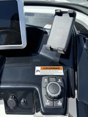 Slide: The Image of Yamaha SX250 2024 - 25