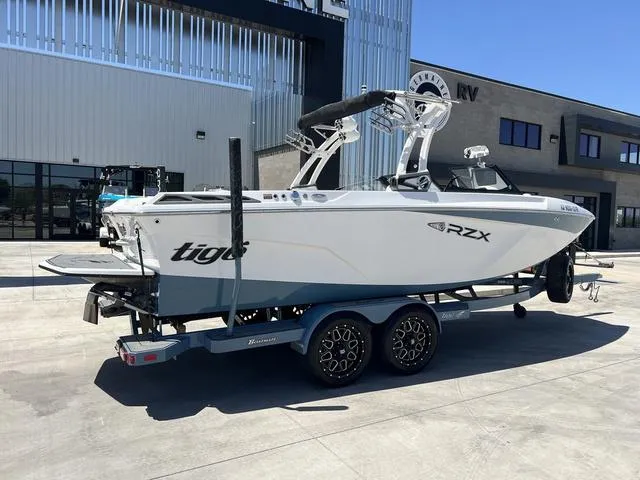 Slide: The Image of Tigé 22RZX 2020 - 3