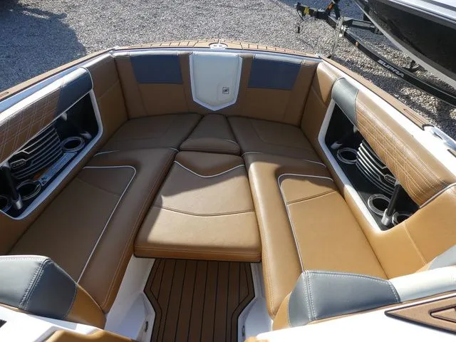 Slide: The Image of Nautique G23 2017 - 13