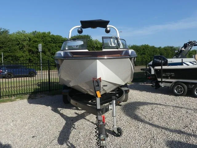 Slide: The Image of Nautique G23 2017 - 4