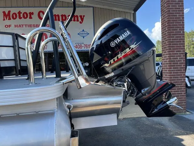 Slide: The Image of Veranda VS22RCT 2025 - 12