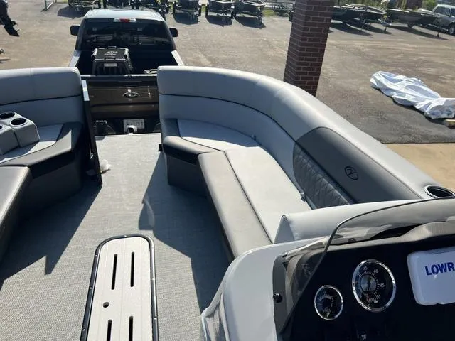 Slide: The Image of Veranda VS22RCT 2025 - 23