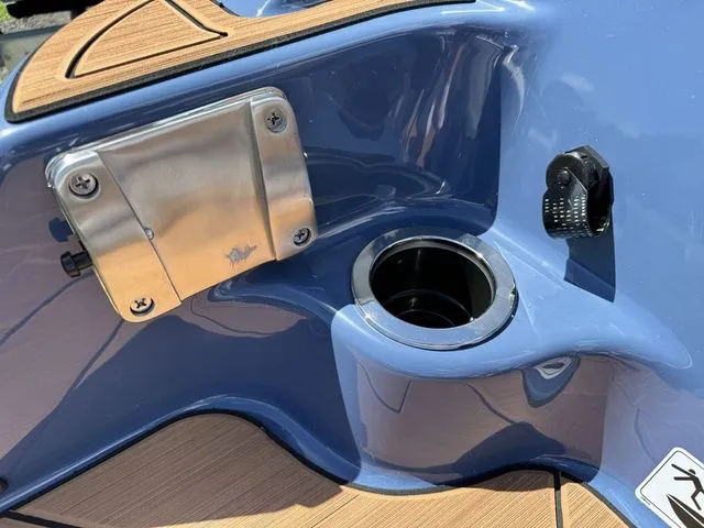 Slide: The Image of Yamaha 255XD 2024 - 9