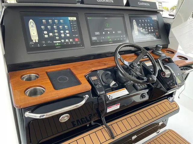 Slide: The Image of Everglades 395 Center Console 2024 - 16