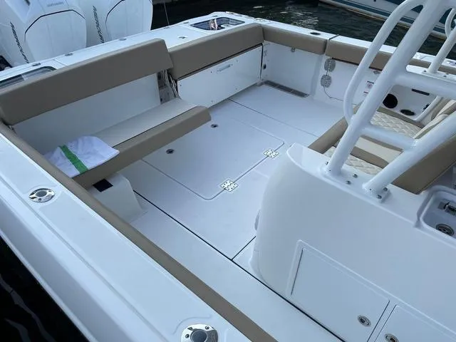 Slide: The Image of Everglades 395 Center Console 2024 - 25