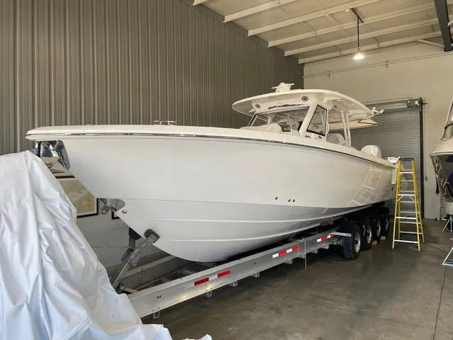 Slide: The Image of Everglades 395 Center Console 2024 - 3