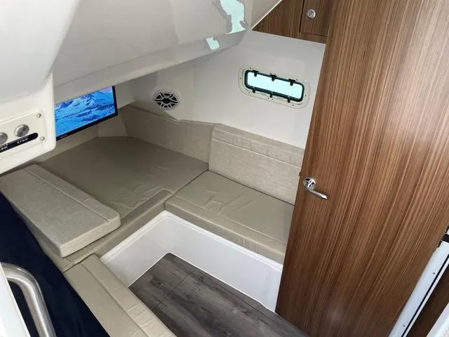 Slide: The Image of Everglades 395 Center Console 2024 - 6