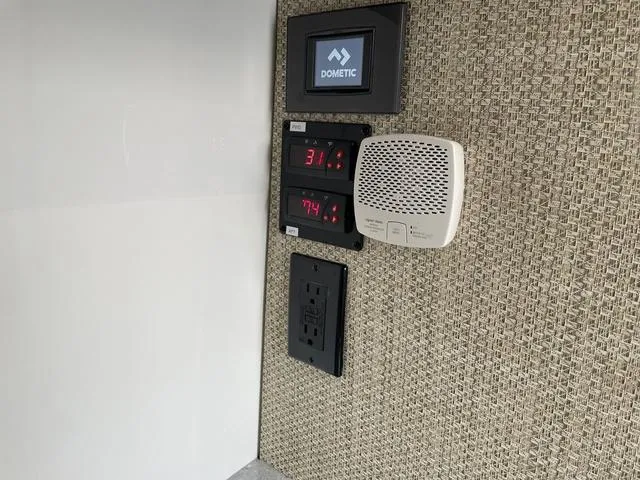 Slide: The Image of Everglades 395 Center Console 2024 - 9