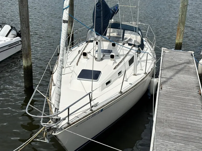 Slide: The Image of 1986 Sabre 30 Sabre MK III sailboat docked at marina. - 3