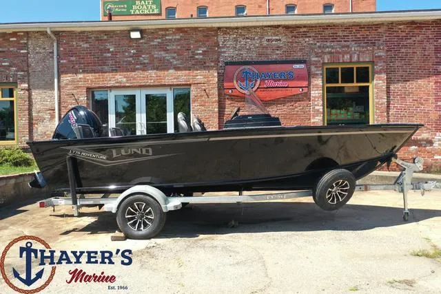 Slide: The Image of 2025 Lund 1775 Adventure SS boat on trailer at Thayer's Marine. - 41