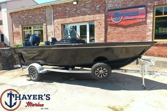 Slide: The Image of 2025 Lund 1775 Adventure SS boat on trailer at Thayer's Marine. - 42