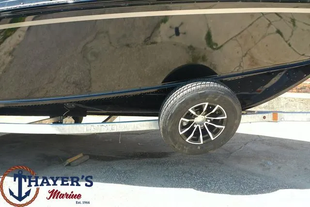 Slide: The Image of 2025 Lund 1775 Adventure SS boat on trailer at Thayer's Marine. - 5