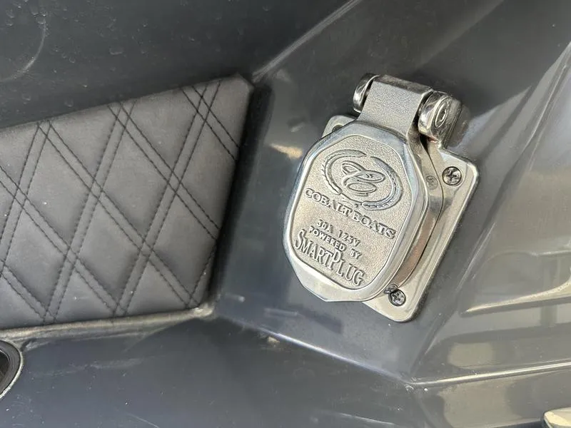 Slide: The Image of Cobalt R33 2023 - 51