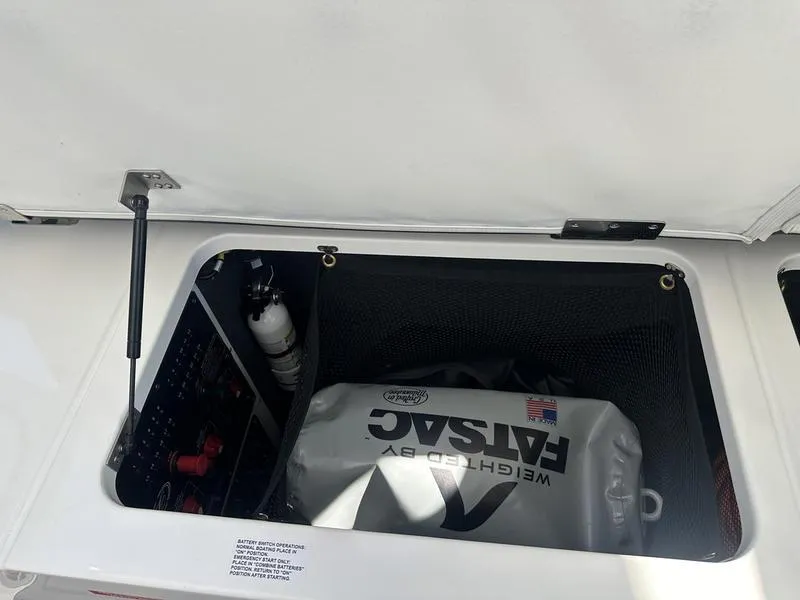 Slide: The Image of Cobalt R33 2023 - 53