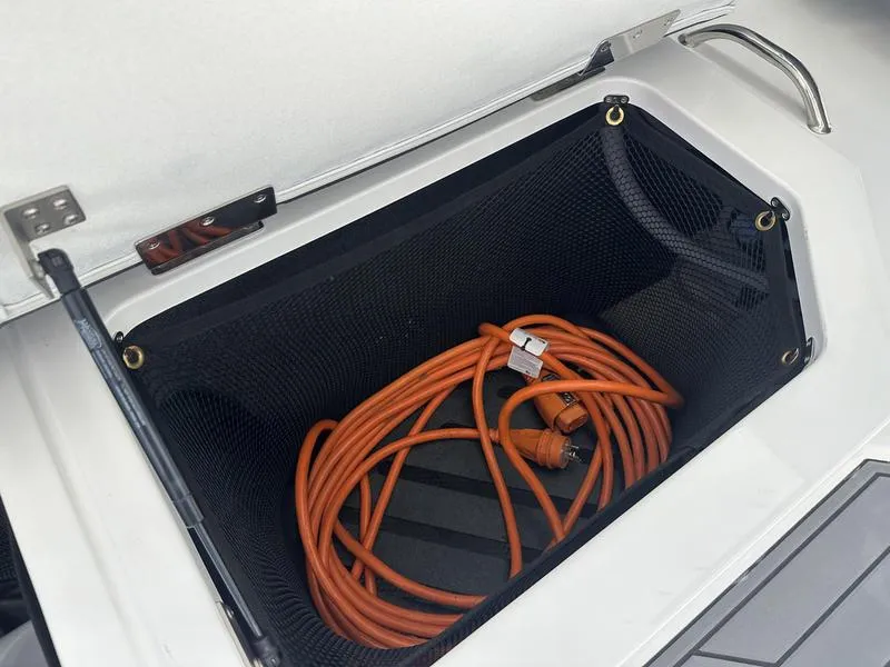 Slide: The Image of Cobalt R33 2023 - 54