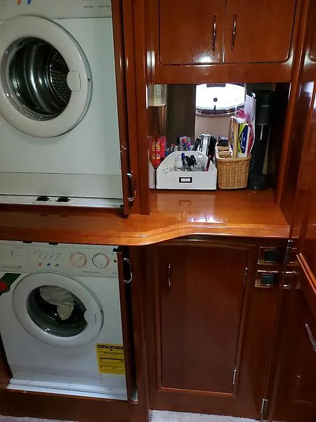 Slide: The Image of Carver 564 Cockpit Motor Yacht 2003 - 80