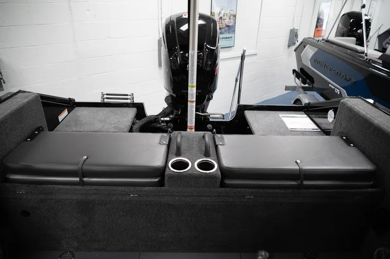 Slide: The Image of Princecraft Sport 175 MAX - 15