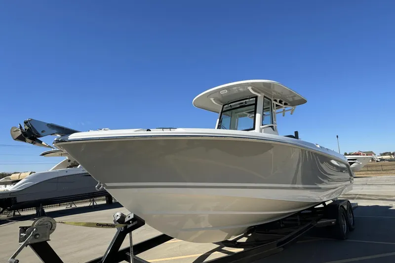 Slide: The Image of Boston Whaler 250 Outrage 2025 - 5