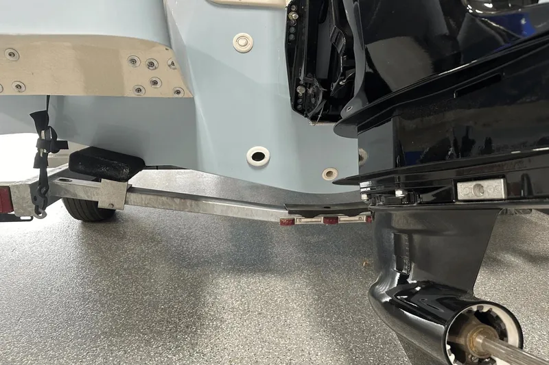 Slide: The Image of Boston Whaler 170 Montauk 2025 - 19